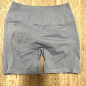 Alphalete Amplify Shorts 4.5” Washed Denim - Size Medium